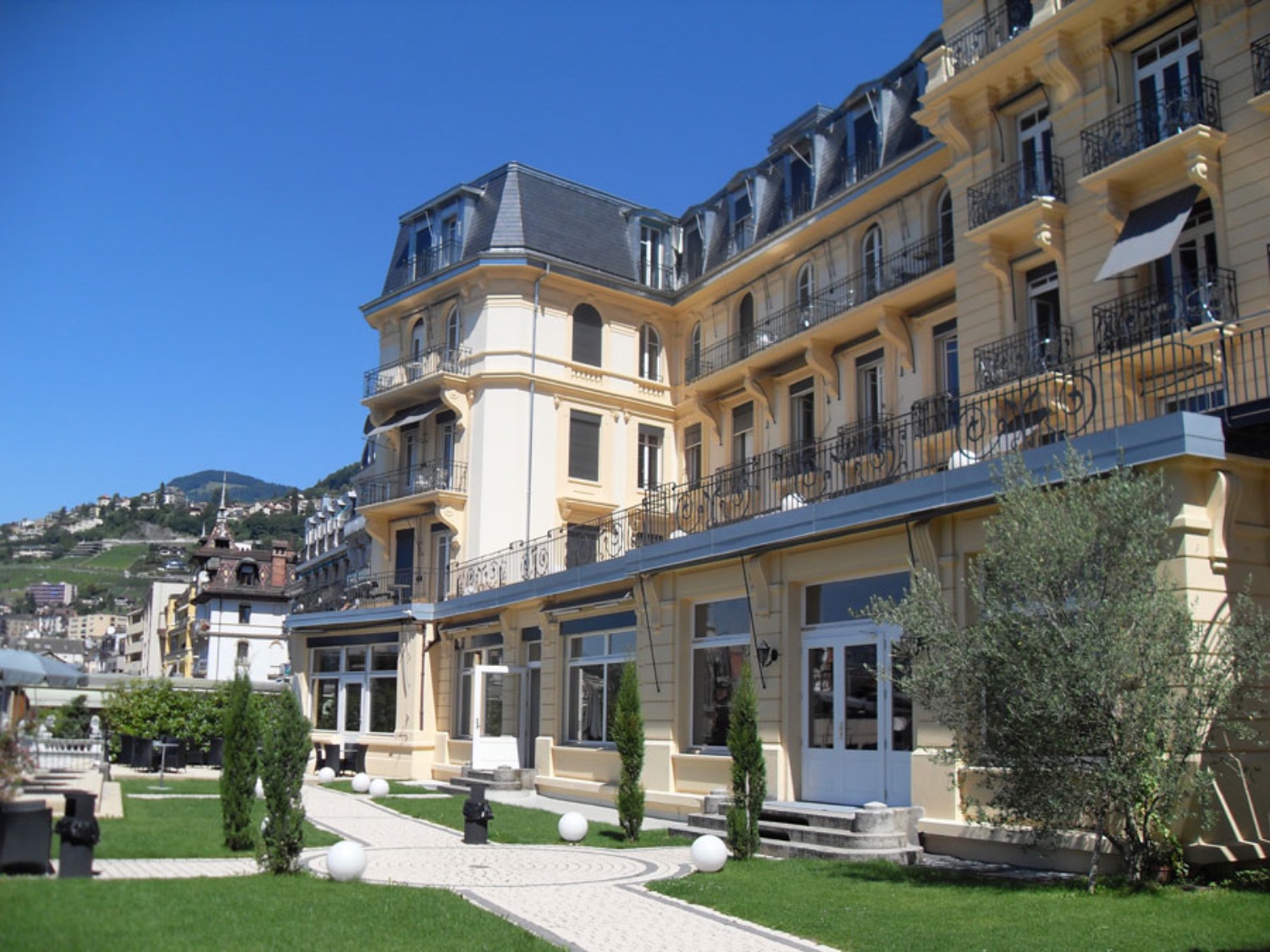 Học viện khách sạn Montreux tại Thụy Sĩ
