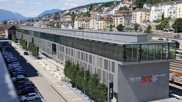 Một góc trường Đại học Nghệ thuật và Khoa học Ứng dụng phía Tây Thụy Sĩ
