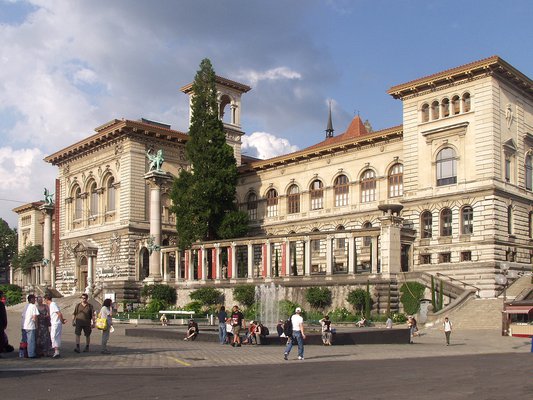 Khung cảnh trường đại học Lausanne tại Thuỵ Sĩ