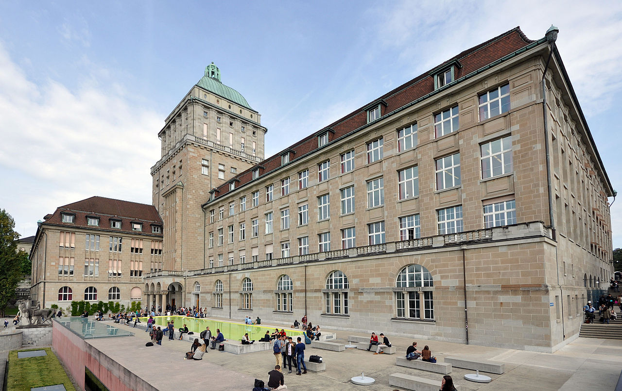 Trường Đại học Zurich tọa lạc tại thành phố Zurich